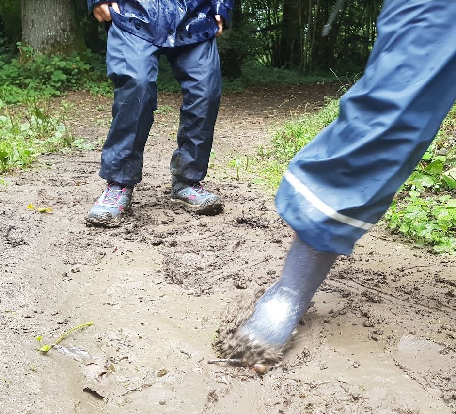 Atelier Ludique en Forêt pour Parents et Enfants